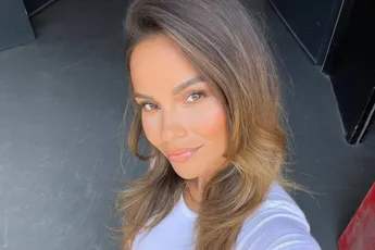 Buiten wordt het kouder, maar Monica Geuze en Hunkemöller zorgen voor een beetje warmte