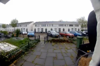 Buurt in shock: 67-jarige Fritz rijdt verwarde buurman aan na jarenlange overlast in Arnhem