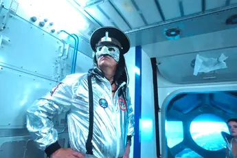 We gaan stuiterend het weekend in met 'Raket' van De Kraaien en Mojo Fyre