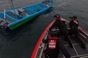 US Coast Guard doet megavangst: onderschept 22.200 kilo coke uit de oceaan