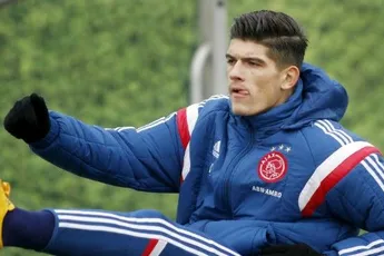 Bulut: 'Vink echt vaderfiguur voor me bij Ajax'