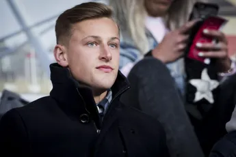 Sierhuis debuteert in wedstrijdselectie Ajax