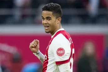 Spaan: 'Kluivert moet met vuist op tafel slaan'