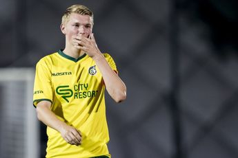 'Ajax betaalde 2,5 miljoen voor Schuurs'