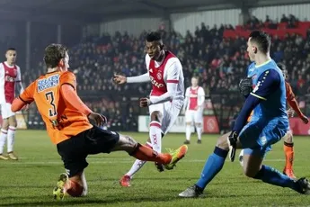 [Update] 'Ajax wil Cassierra liefst verkopen'