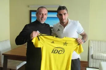 Ex-Ajacied Özbiliz tekent bij FC Sheriff