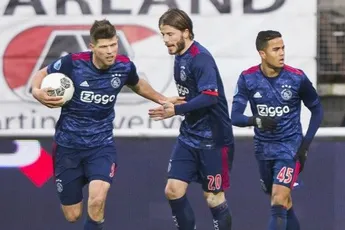 Ajax en AZ: Moet Ajax achterom kijken?