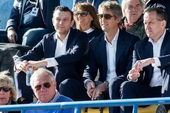 Drietal gaat langer door als commissaris Ajax
