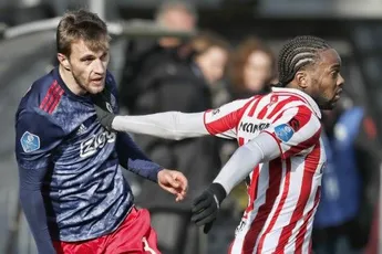De Mos kritisch: 'Veltman moet transfer maken'