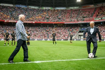 'Stond voor Johan te klappen in het veld'