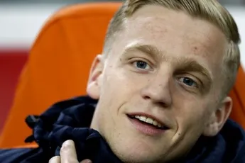 'Van de Beek bezorgt Koeman puzzel op middenveld'