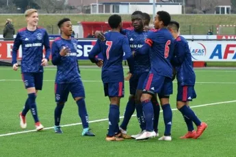 Tiental Ajax O17 onderuit tegen Sporting