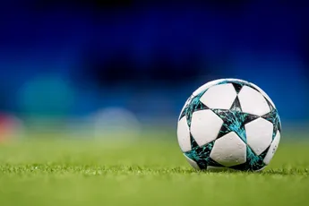 VI: 'CL-miljoenen lonken na de play-offs'