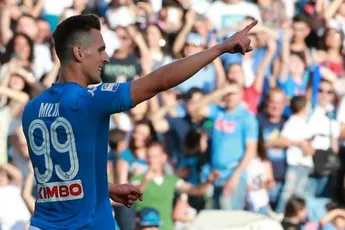 Milik scoort voor Napoli, Barca wint slotduel