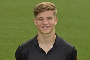 Ajax Onder-19 trapt nieuwe jaar positief af