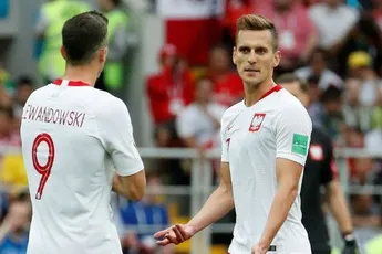 WK-journaal: Forse kritiek op Sánchez en Milik