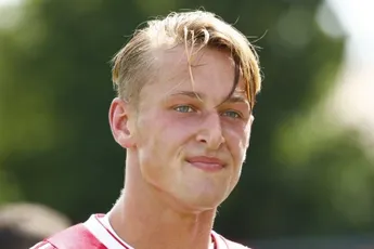 Sierhuis tekent nieuw Ajax-contract t/m 2021