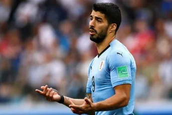 Suárez machteloos tijdens Franse zege