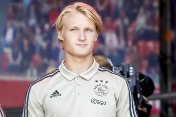 Dolberg terug op trainingsveld Ajax