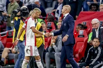 Ten Hag: 'Je wilt hem ook nog even rust geven'