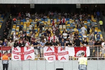 Ajax in Turijn gesteund door een vol uitvak