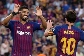 Buitenland: Suárez' Barça boekt monsterzege