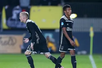 'Ajax zou met Neres-geld moeten shoppen'