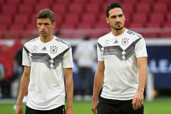 Müller: 'De Jong speelt de bal nooit terug'