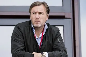 Richard Witschge verlengt contract bij Ajax