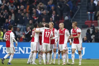Kranten: 'Houten klazen tegen tikkie en takka'