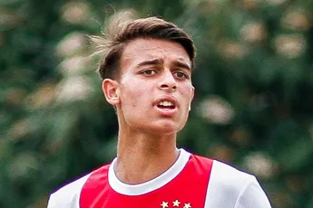 Heitinga kritisch op spelverdeler Llansana