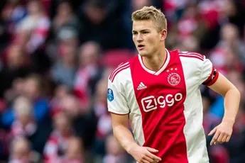 De Boer steekt 'hand in het vuur' voor De Ligt