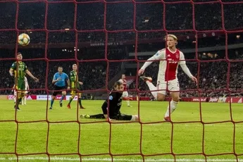 Van Hooijdonk over stift: 'Zoveel klasse'