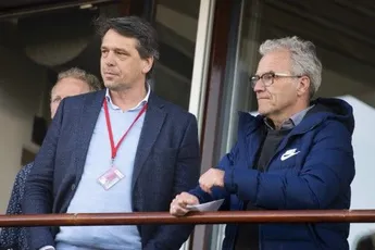 TG: 'Ajax-directeur Arisz misdraagt zich'