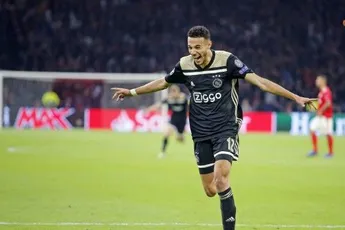 Mazraoui: 'Interesse van clubs, maar beter hier te blijven'