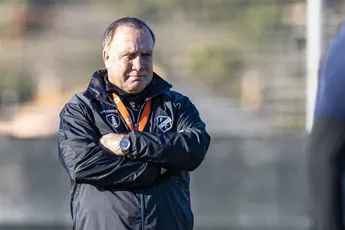 Advocaat stopt na dit seizoen bij FC Utrecht