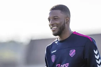 Emanuelson: 'Best wel verbaasd over komst Bazoer'