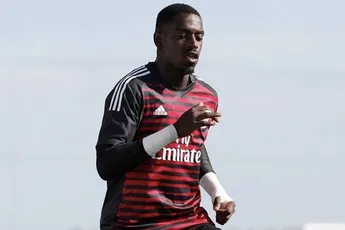 Eerste trainingsfoto's Varela bij Ajax