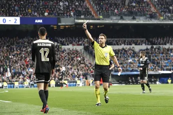 Mazraoui geschorst, vijftal van Ajax op scherp