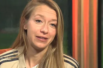 Aanvoerder Schenkel stopt met voetballen