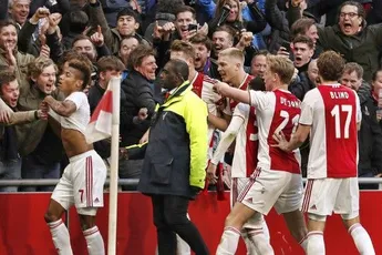 Kranten: 'Ajax kan het niet alleen met voetbal'