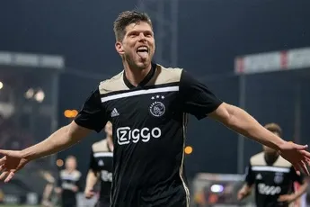 Huntelaar hekelt kunstgras: 'Blij dat het regende'