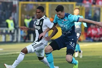 Hateboer tipt Ajax: 'Veel druk naar voren'