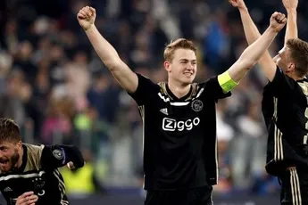Ajax TV: Golden Bye for Goldenboy