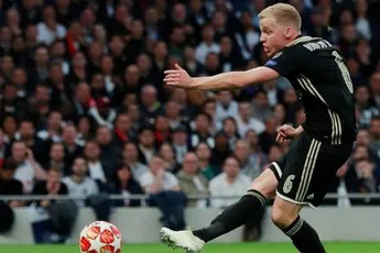 Goede uitgangspositie Ajax na zege bij Spurs