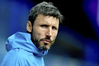 Van Bommel: 'Dit verwerkt Ajax niet zo 1, 2, 3'