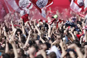 Huldiging van Ajax op Museumplein voorbij