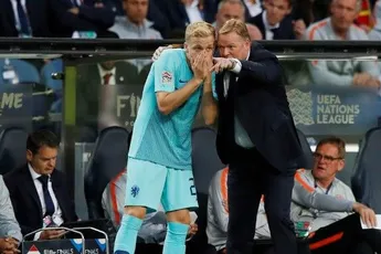 'Van de Beek wint het voor de Kerst van De Roon'