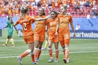 Oranje Vrouwen bereiken achtste finales na zege