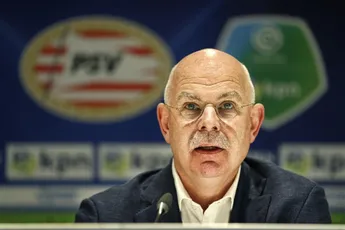 'Positie PSV ten opzichte van Ajax verandert niet'